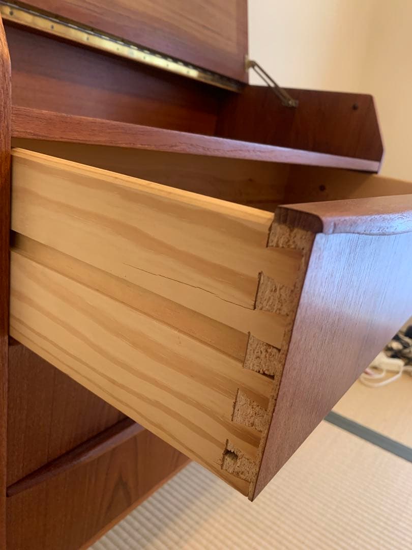 訳ありヴィンテージ北欧家具/ブラウン木製ドレッサー/チェスト 3引き出し