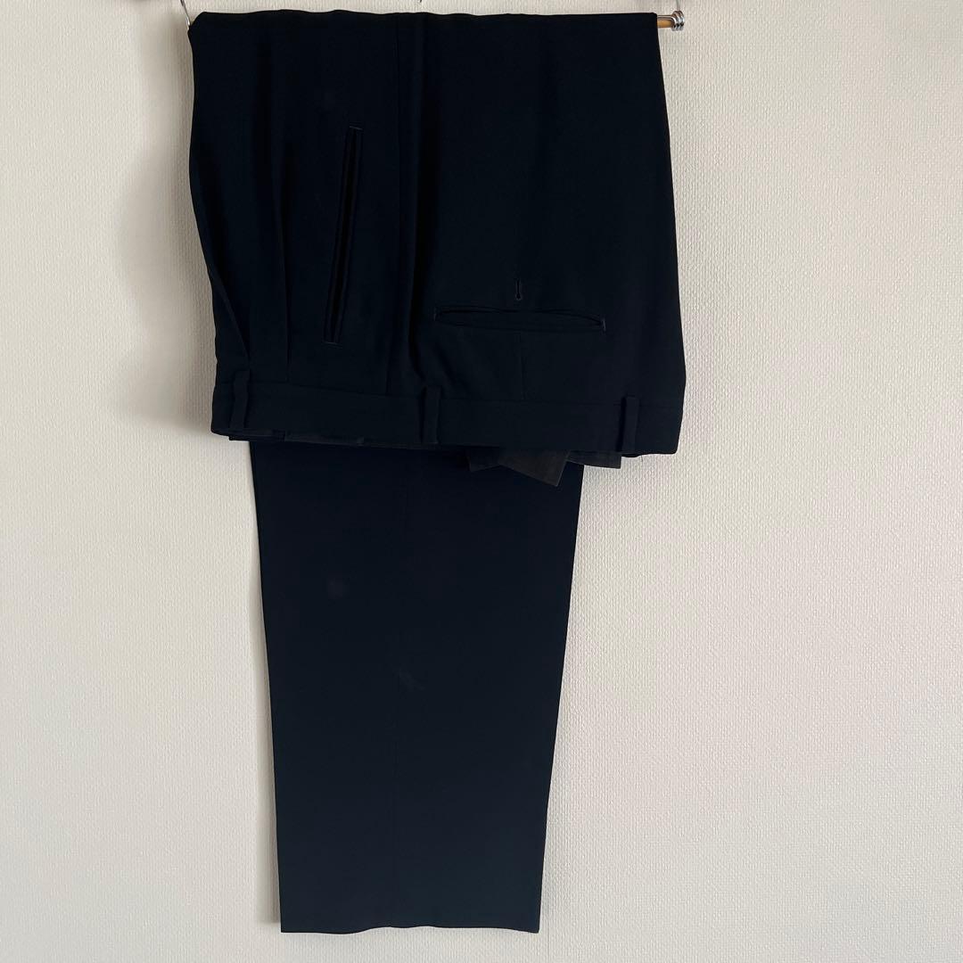 ARMANI COLLEZIONI ブラック スーツ（50/R）