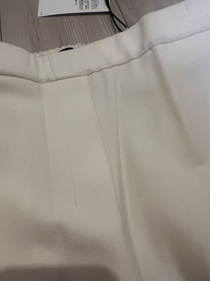 大幅値下げ！新品未使用Theory ホワイトワイドパンツ サイズP(S)