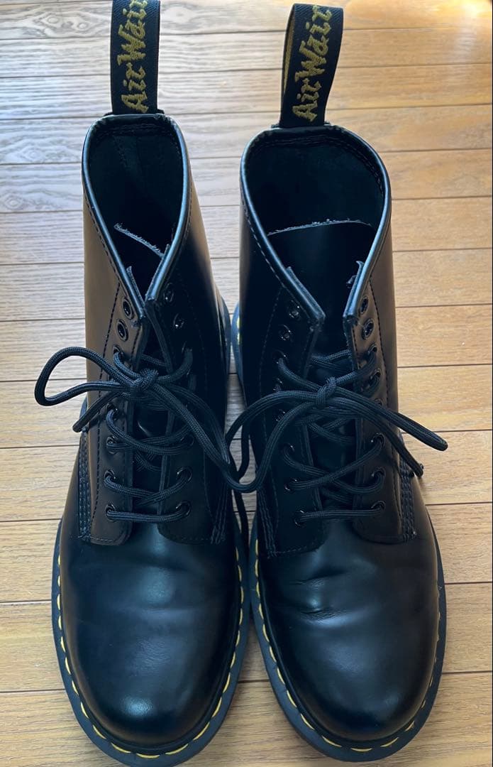 ドクターマーチン Dr.Martens UK8 ブラック 8ホール1460