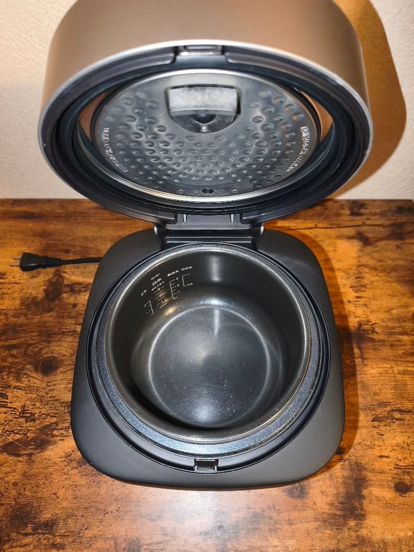 BALMUDA The Gohan K08A-BKブラック IH電気炊飯3号炊き