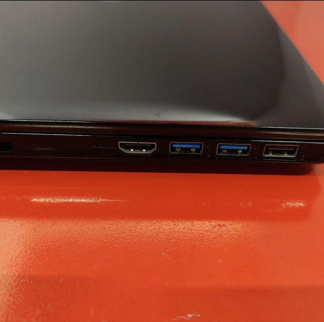 富士通 爆速SSD Windows11 ノートパソコン A4第9世代 極美品