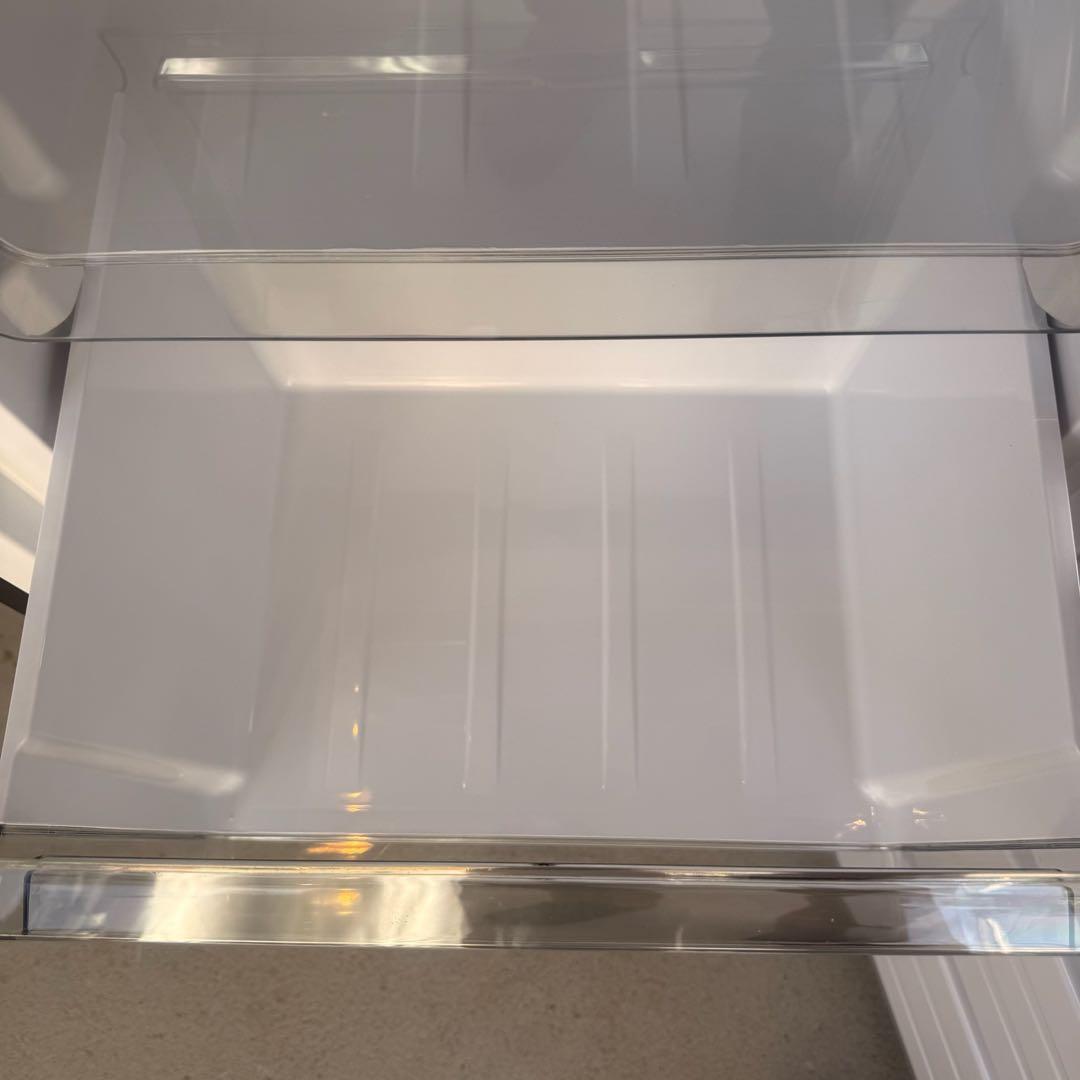 ● 極美品 ツインバード 冷凍庫 HF-E916 161L 2025年製