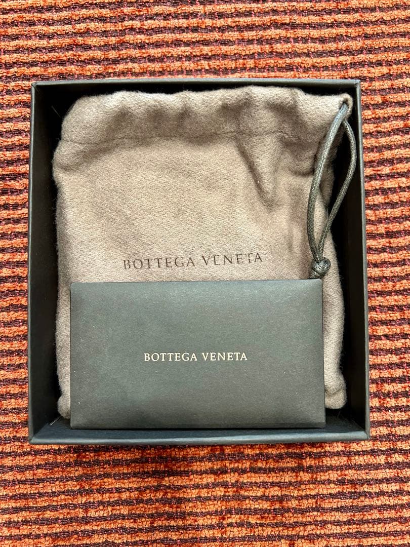 ブラックレザー編み込みキーケース