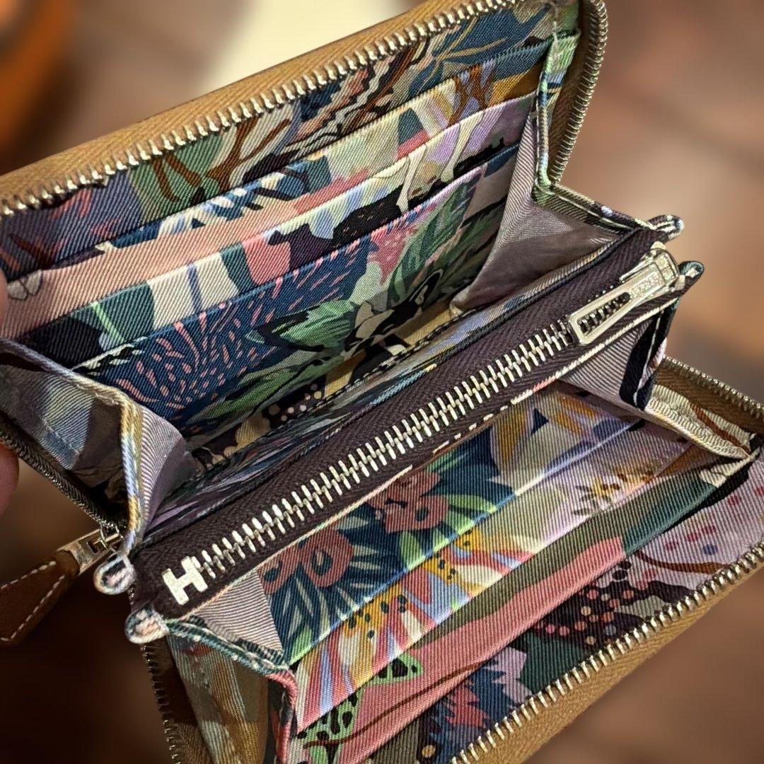 エルメス HERMES シルクインコンパクト