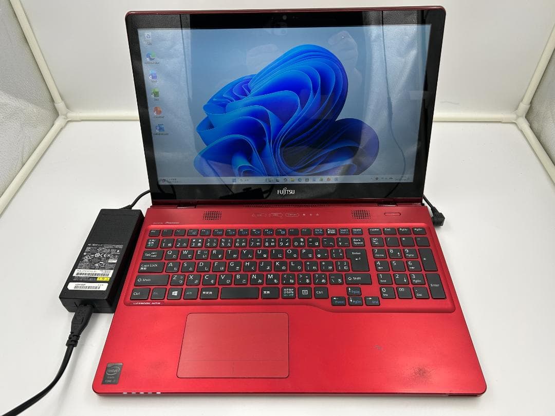 ノートパソコン windows11 オフィス付き core i7 AH77/M