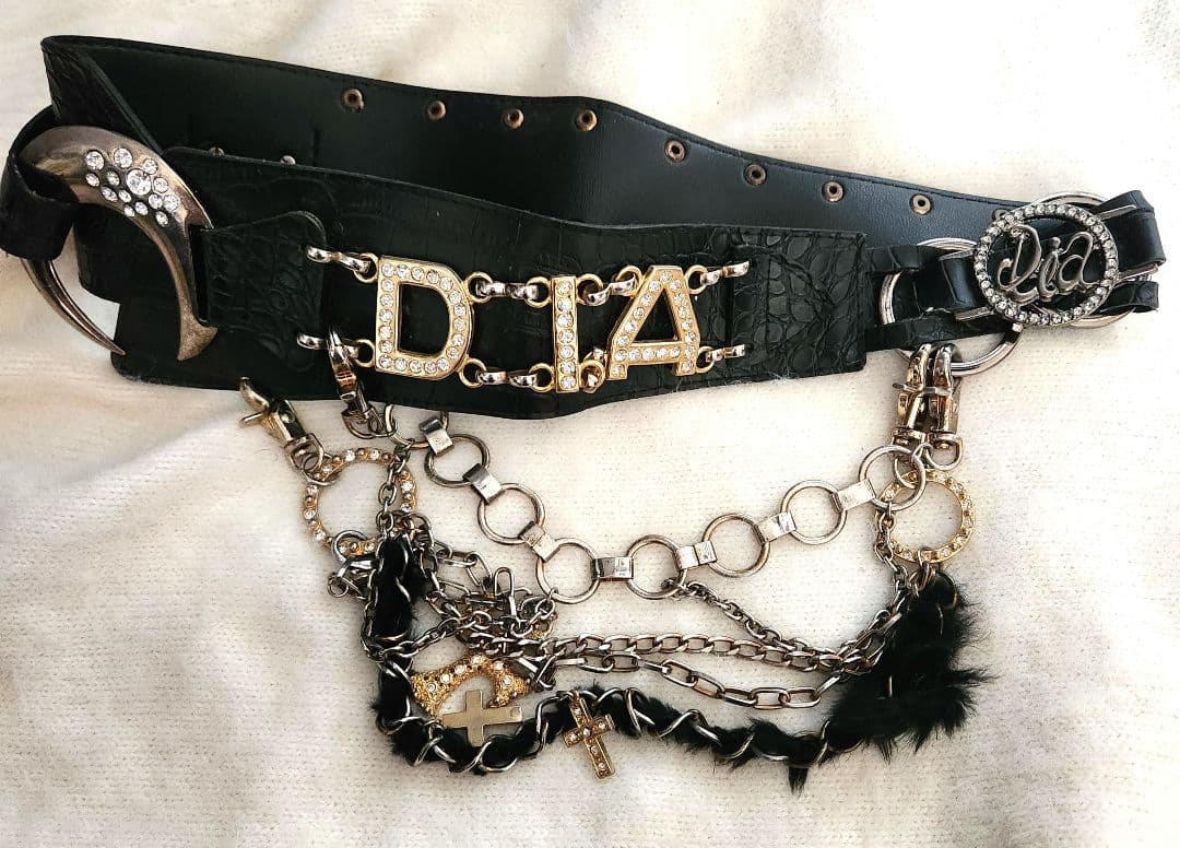 d.i.a 激レア ムーンベルト