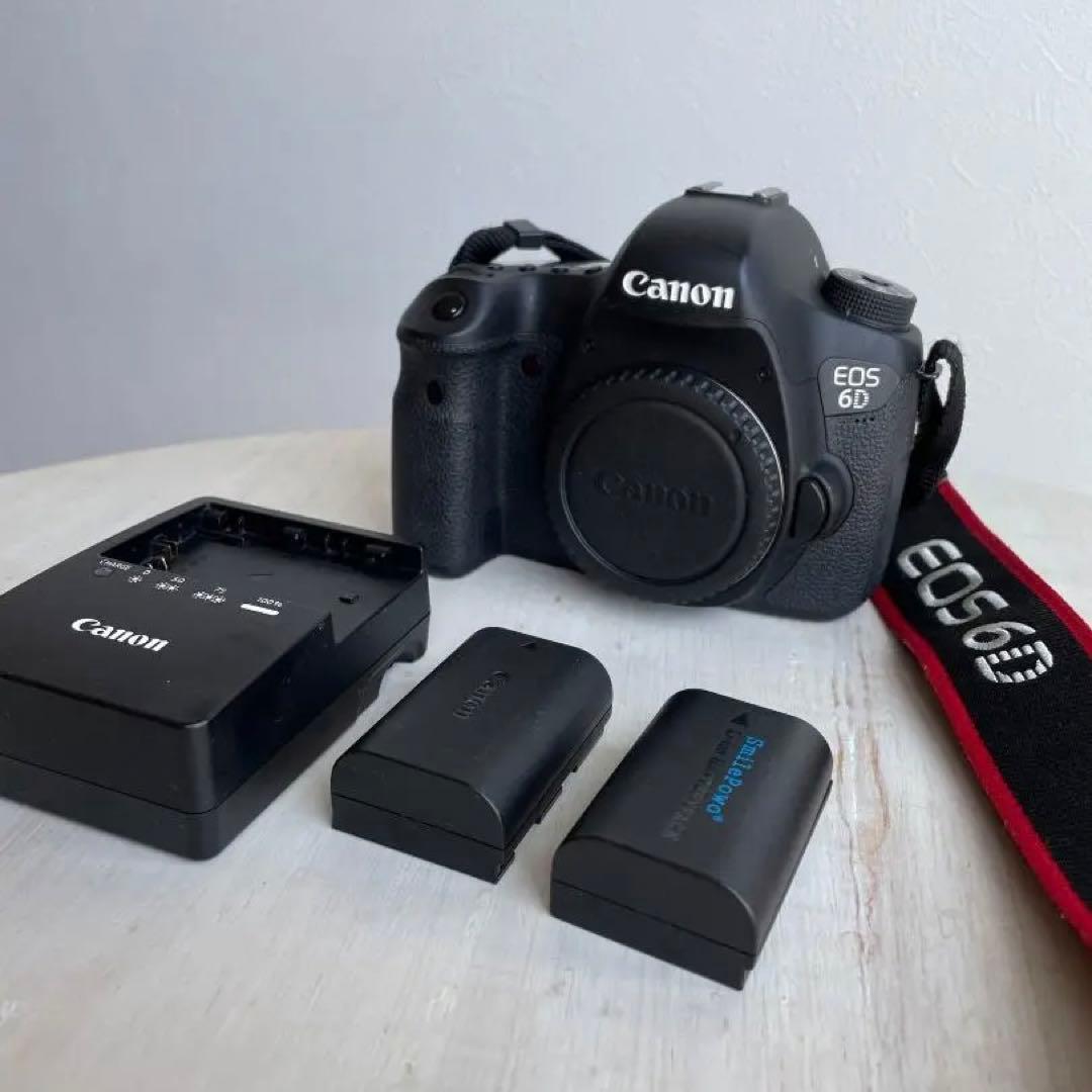 フルサイズ 一眼レフ EOS 6D ボディ + バッテリー x2 + 充電器