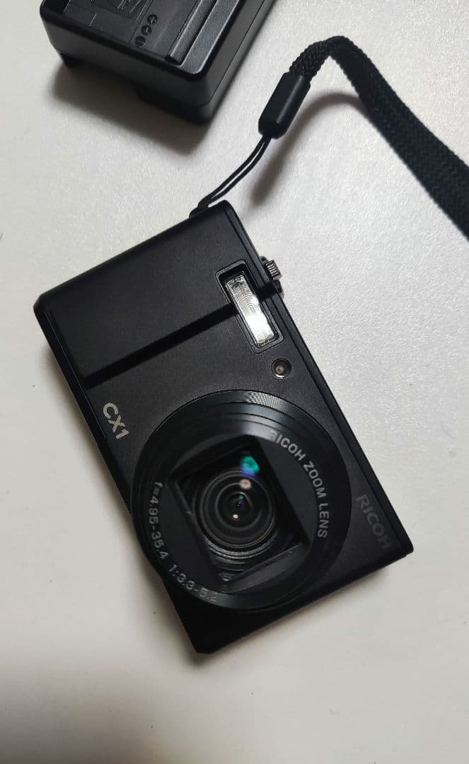 Ricoh CX1 コンパクトデジタルカメラ