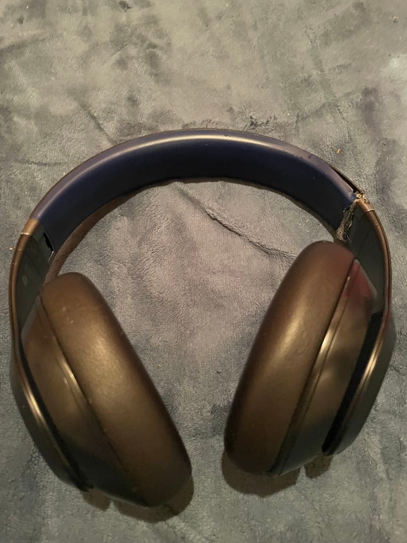 Bluetooth beats ヘッドフォン(入れ物付属品)