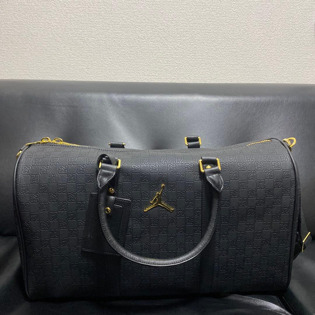 ジョーダン モノグラム ダッフルバッグ(25L)