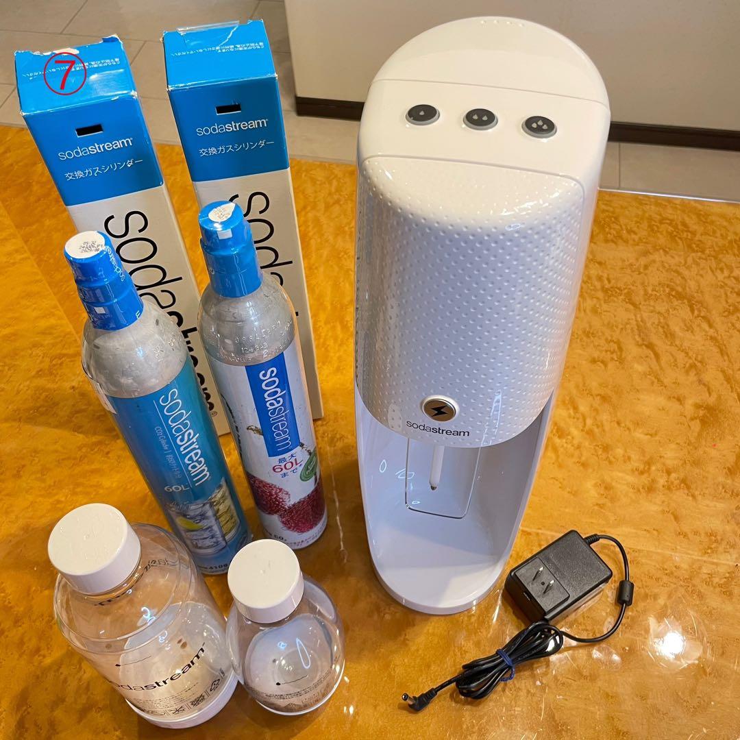 Sodastream One Touch 満タンガスシリンダー2本、ボトル2本