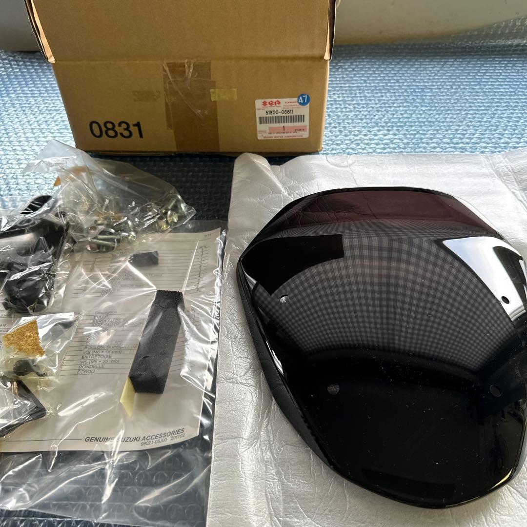 新品　スズキ純正　GSR750 メーターバイザー　スクリーン　スモーク