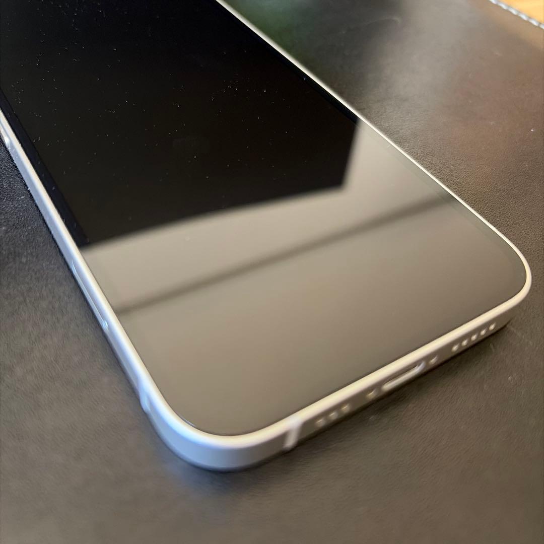 Jhotha29　Apple iPhone 13 本体 256GB