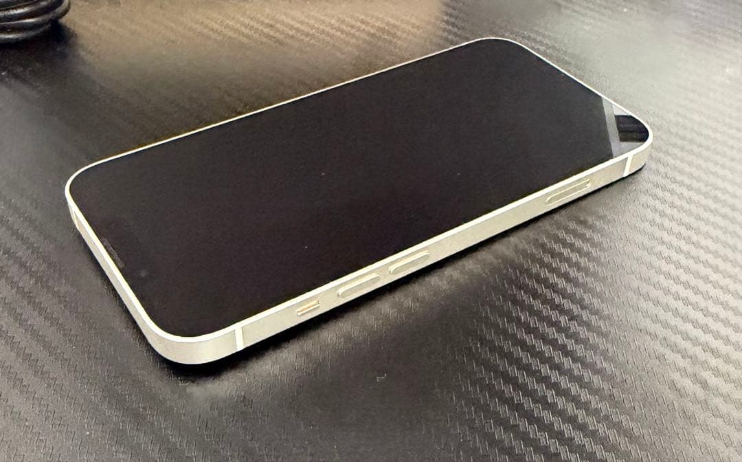 iPhone 13 128GB 最大86% simフリー