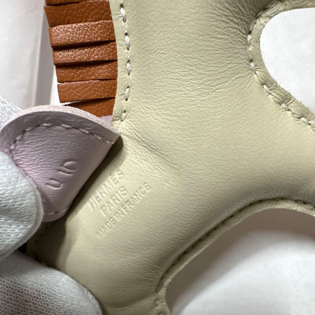 【箱付き】エルメス PM チャーム レザー ベージュ　ピンク　ロデオ