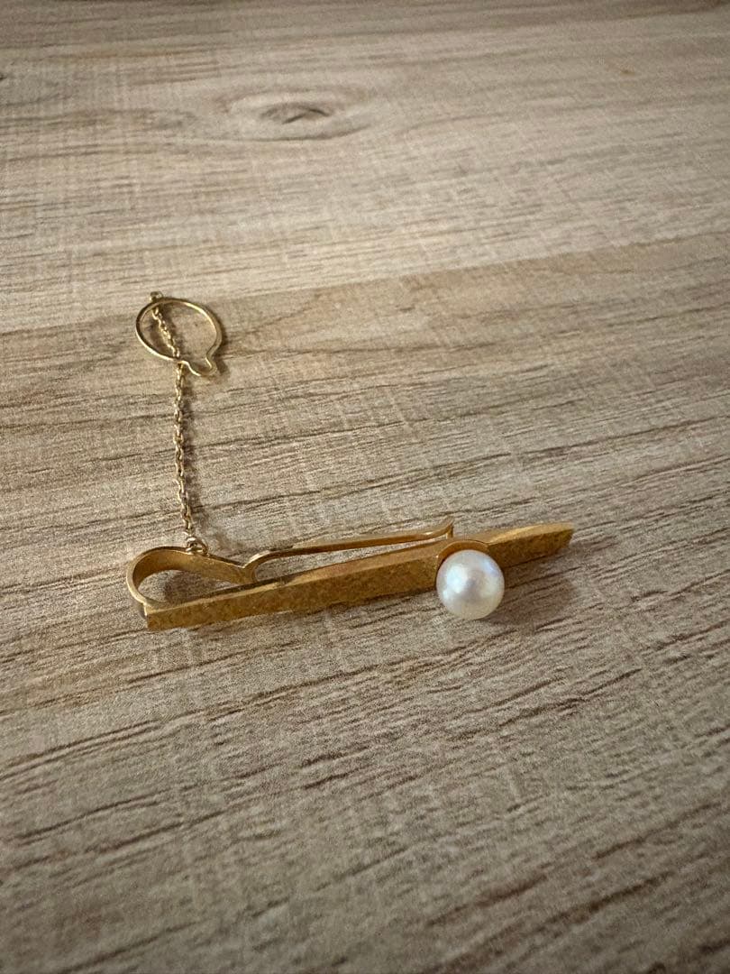 ゴールド　ネクタイピン