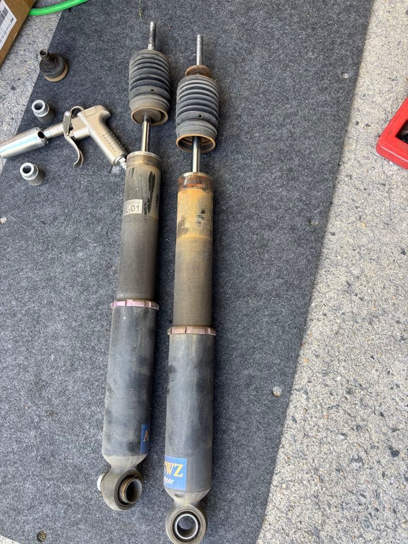 30プリウスHKS車高調ハイパーMAX スタイルX