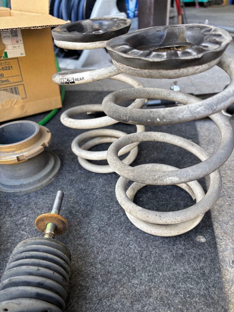 30プリウスHKS車高調ハイパーMAX スタイルX