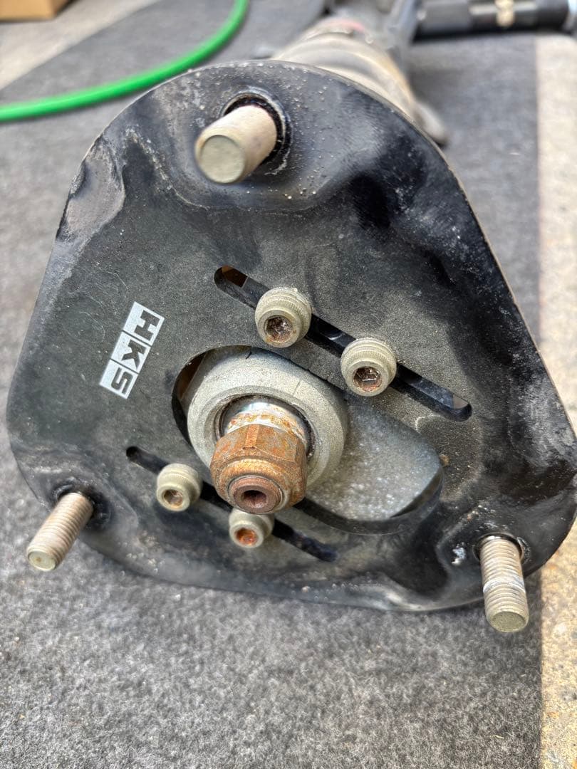 30プリウスHKS車高調ハイパーMAX スタイルX