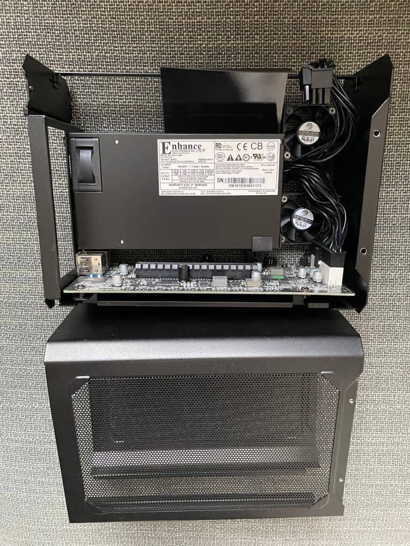 グラフィックボード・グラボ・ビデオカード AORUS GTX 1070 Gaming Box eGPU