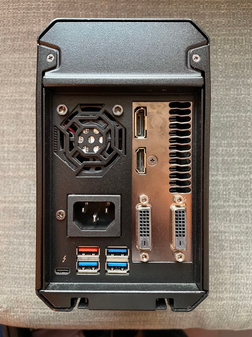 グラフィックボード・グラボ・ビデオカード AORUS GTX 1070 Gaming Box eGPU