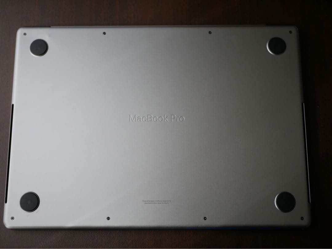 【ジャンク】MacbookPro14M2Pro / 通電OK画面×充電器外箱付き