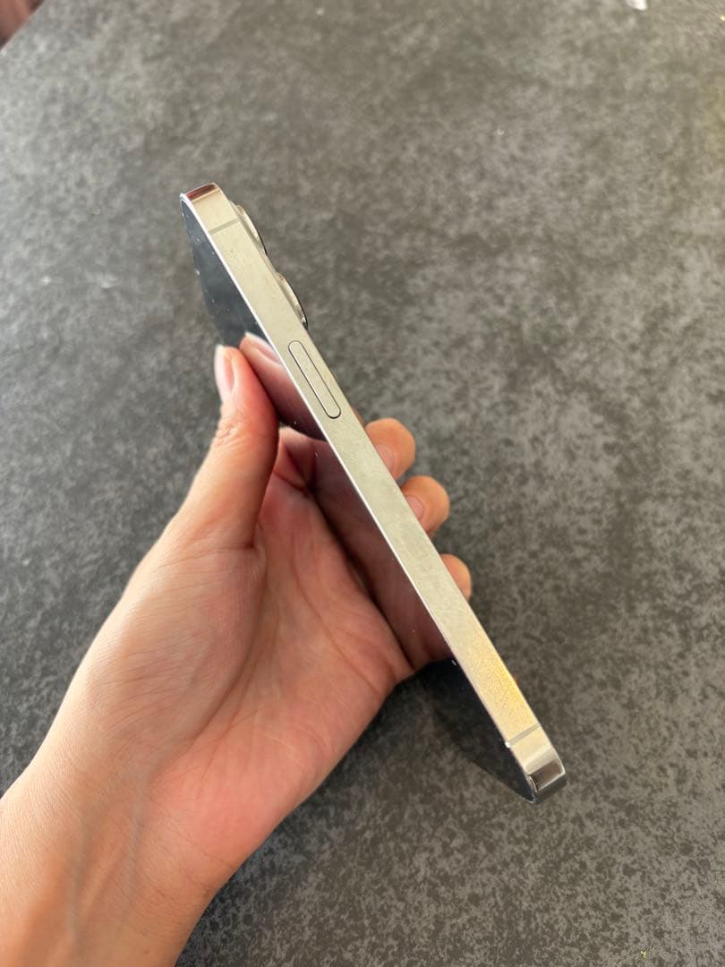 iPhone13Pro 128GB SIMフリー 残債なし　スマホ　シルバー