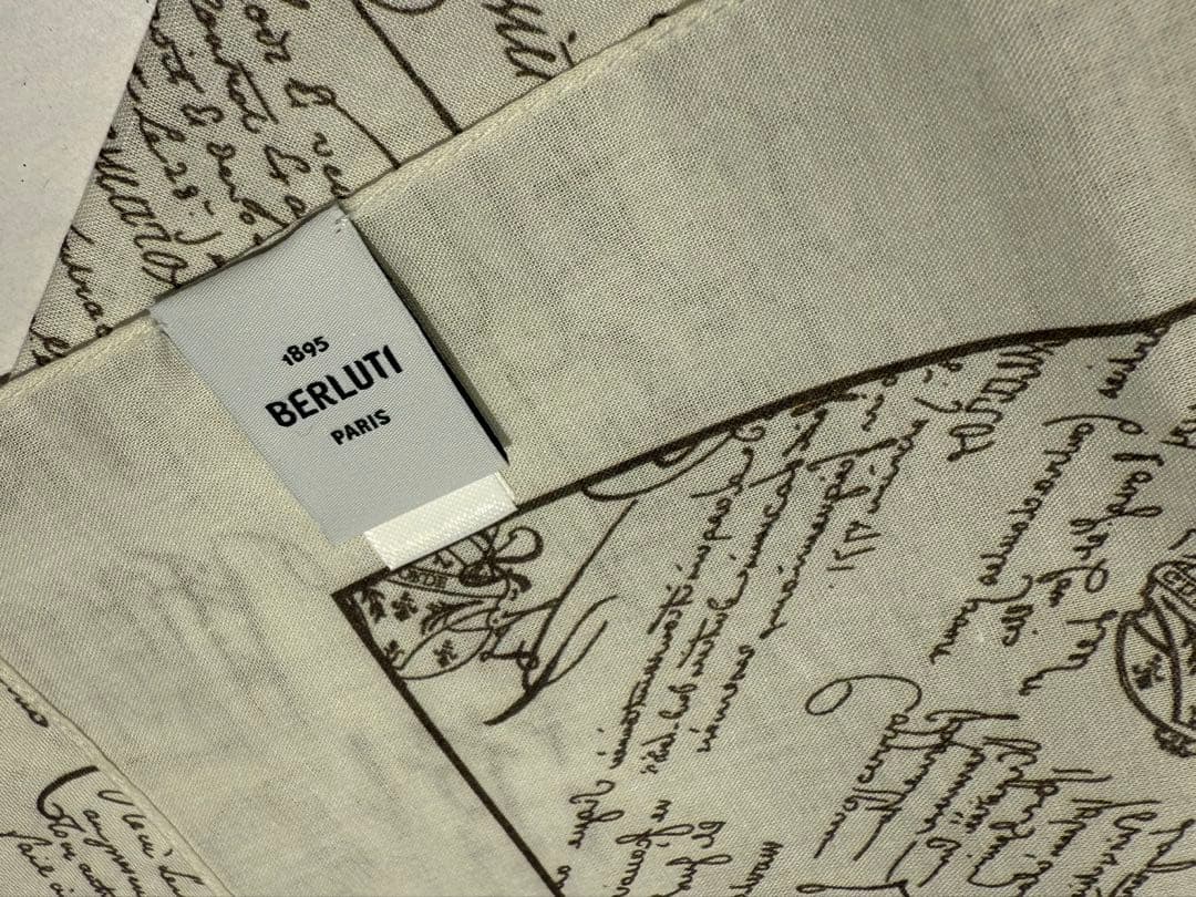 ベルルッティ　ハンカチ