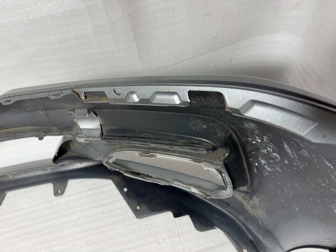 【要補修】ホンダ フィット GK3 純正 フロントバンパー NH830M 中古