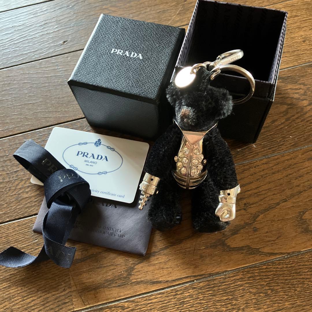 プラダ　チャーム