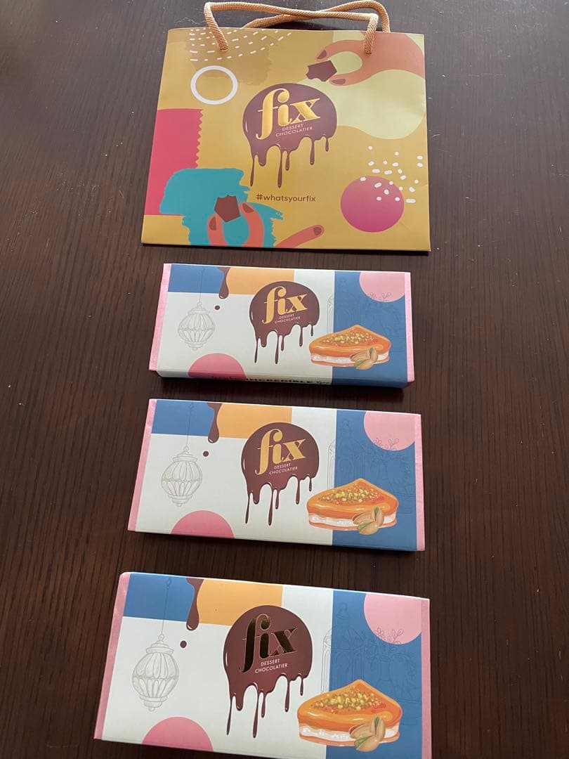 値下げ 3枚セット割 Fixドバイミルクチョコ 純正バッグ付 ドバイ空港で購入