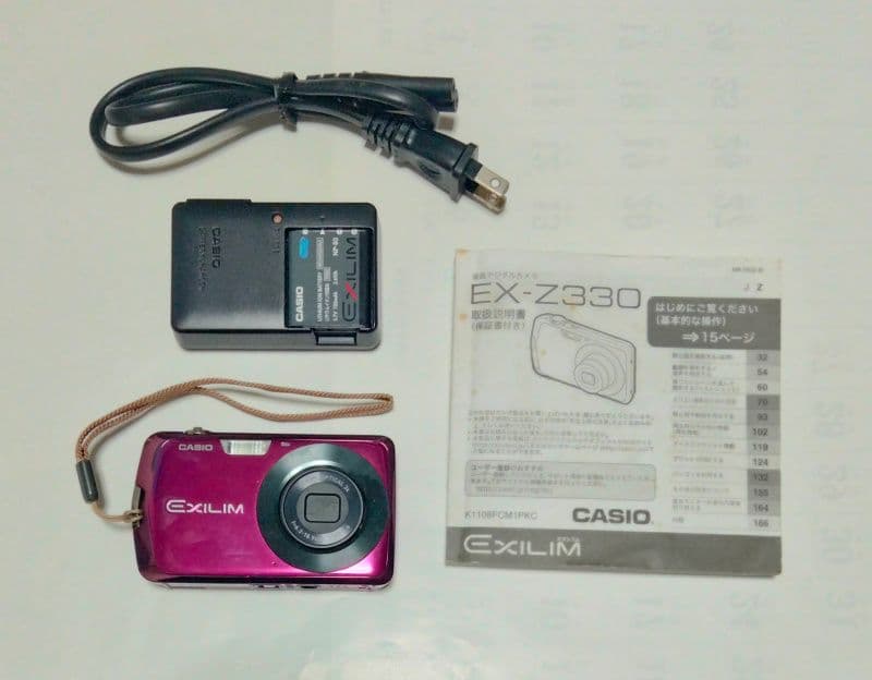 デジタルカメラ　CASIO　EXILIM EX-Z330　パープル