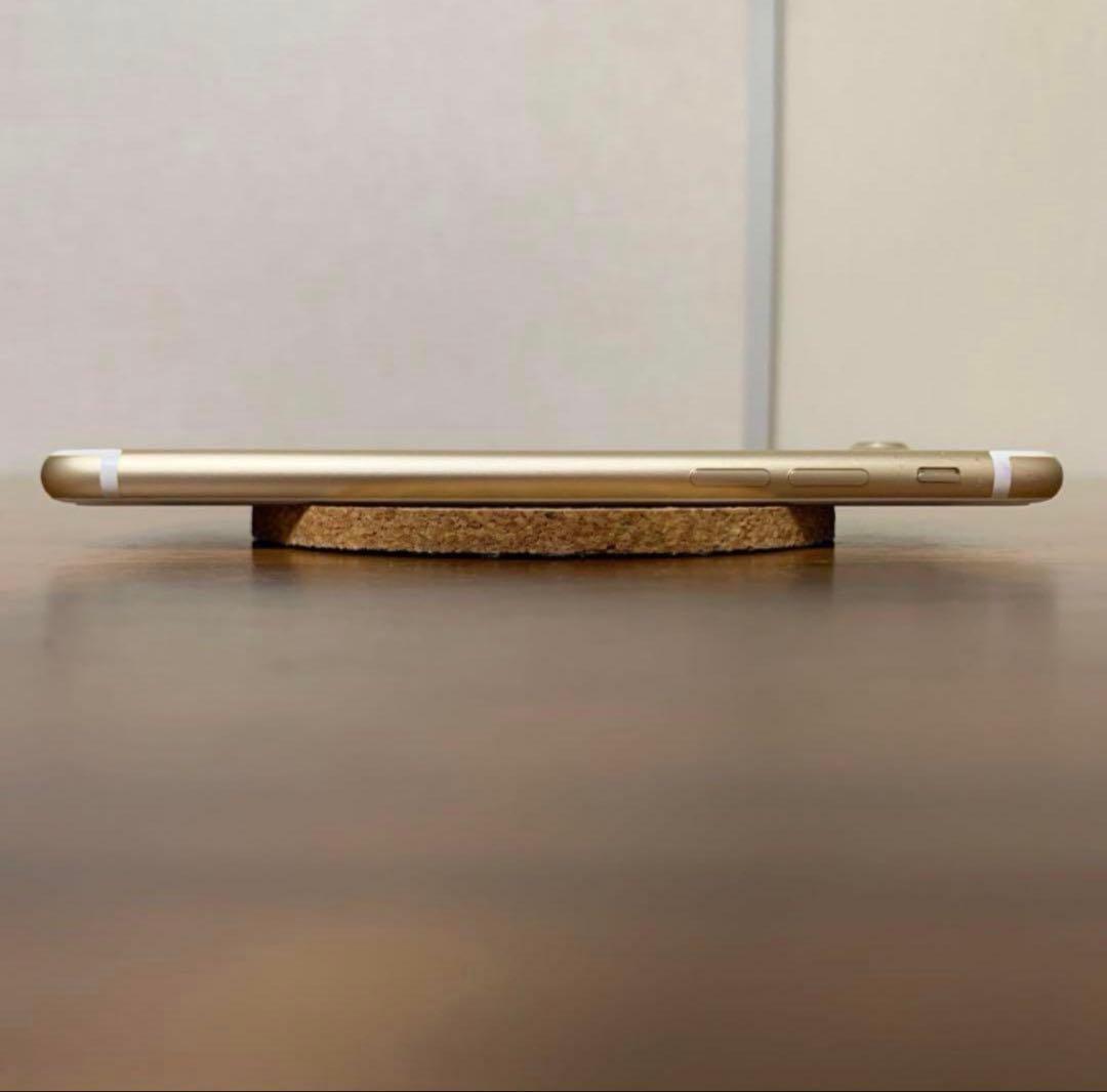 iPhone7 ゴールド　128GB スワロフスキーケース付き