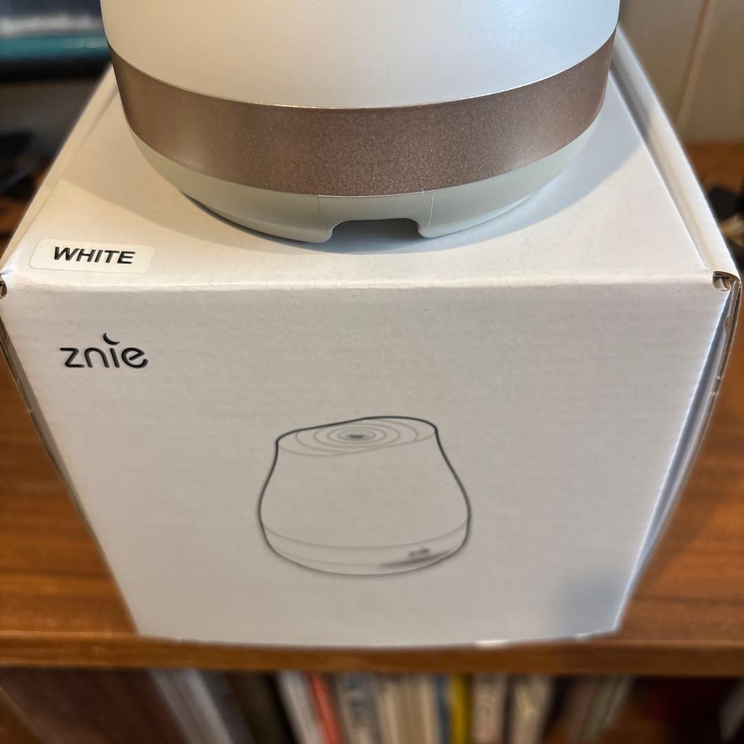 Znie Lite 脳波を整えるスリープテック