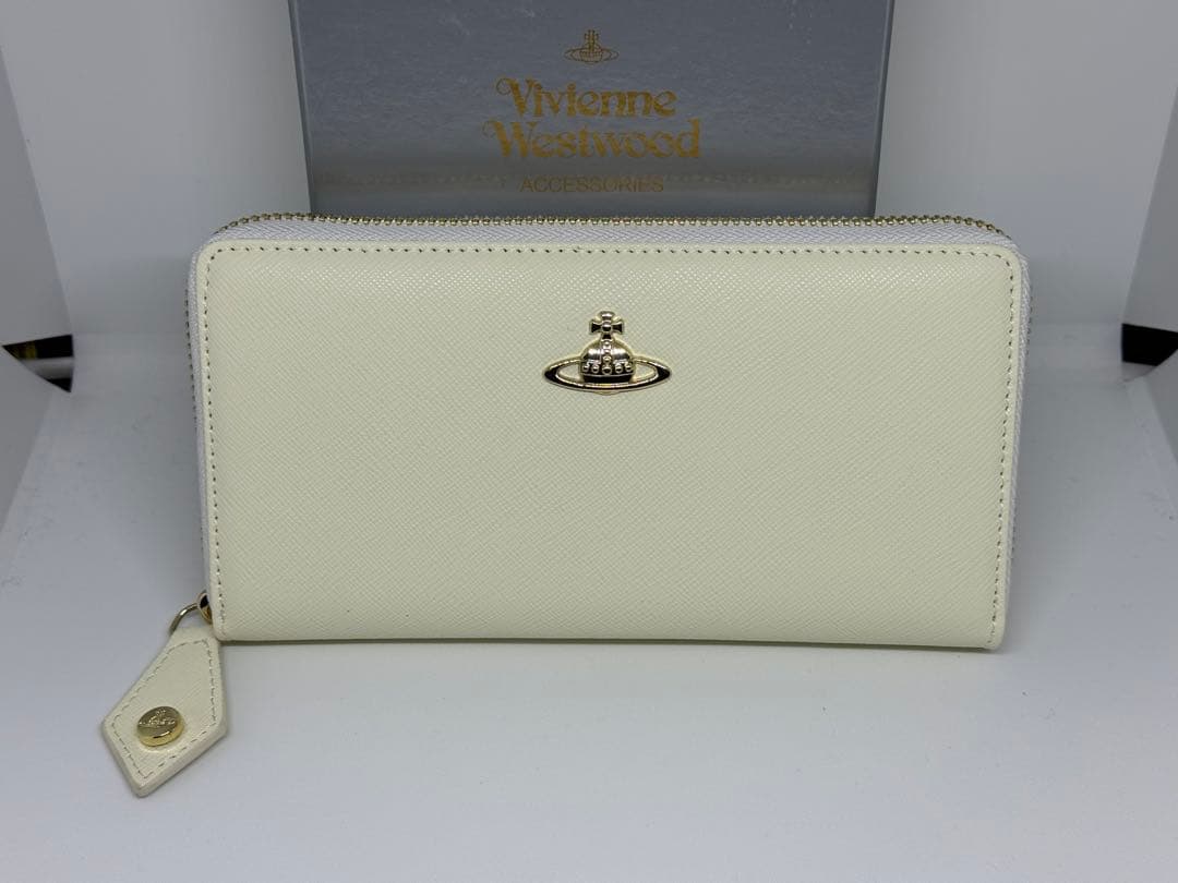 【新品未使用】Vivienne Westwood ホワイト 長財布