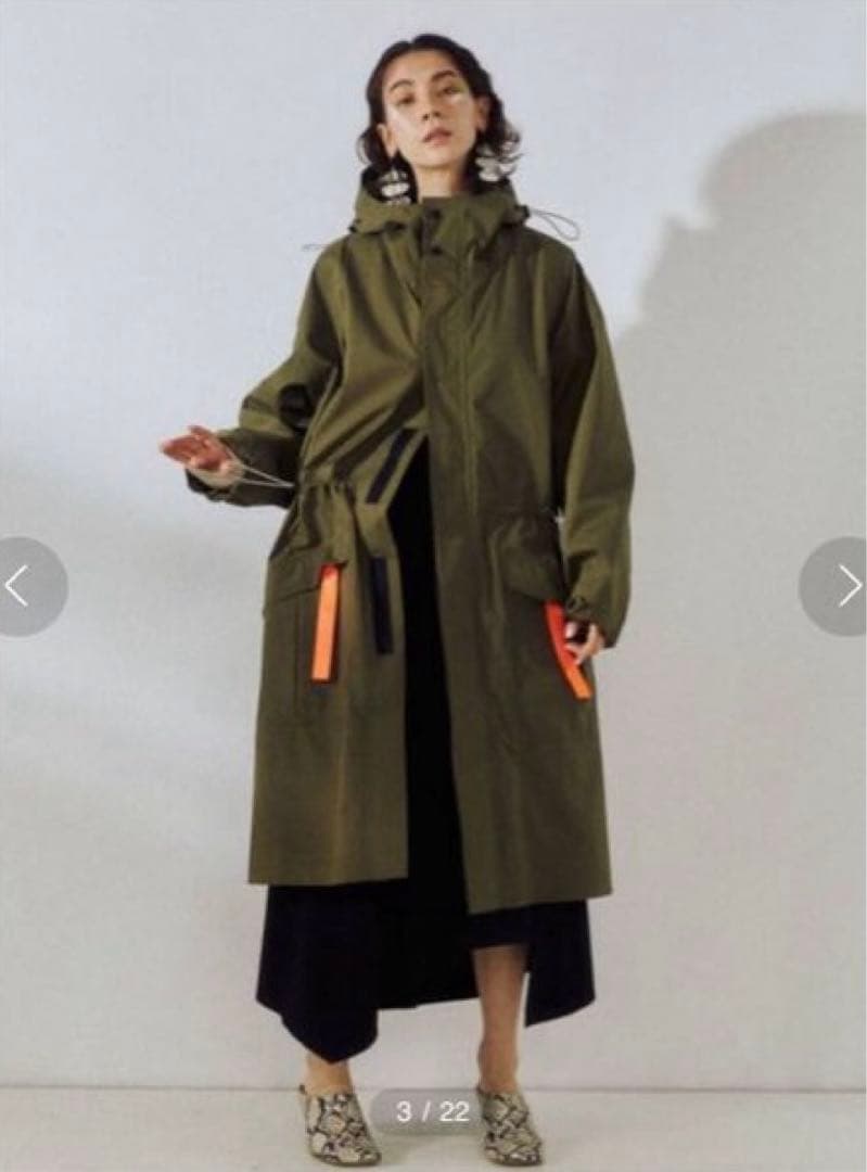 UN3D. ミニマルマウンテンコート オリーブ