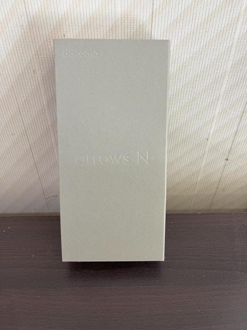 docomo F-51C フラッグホワイト