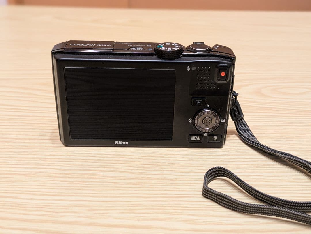 Nikon COOLPIX S8100 ノーブルブラック　動作確認済