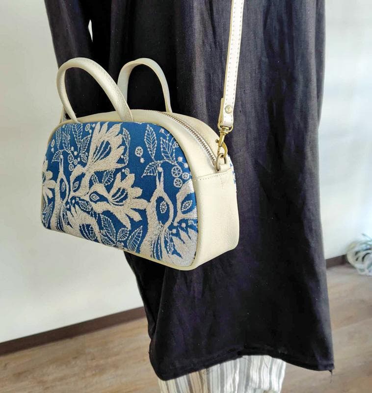 【SALE】ミナペルホネン/carnival カーニバルブルー/ラウンドボストン