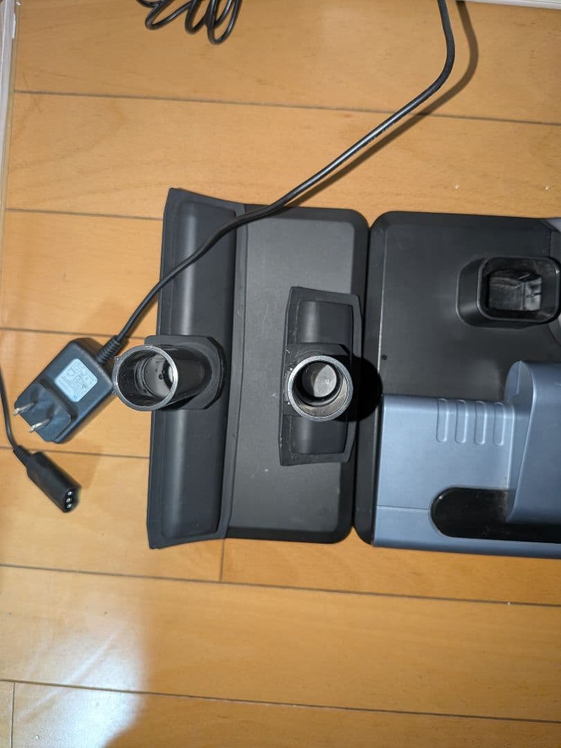 shark コードレスクリーナー★CS200JLB★純正バッテリー3個付き