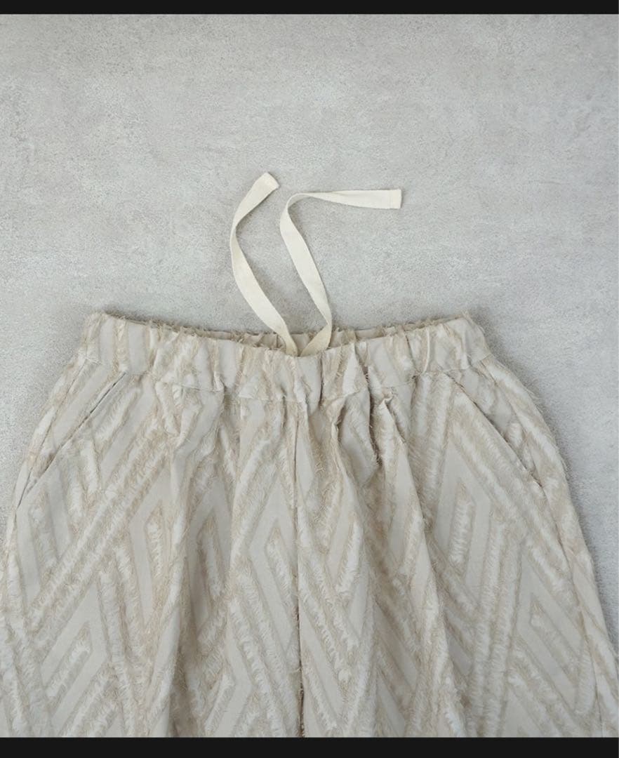 アトリエエマウ　ジャガードパンツ