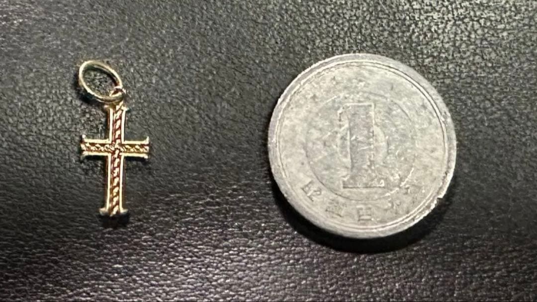 k18 クロス　十字架　ペンダントトップ　チャーム