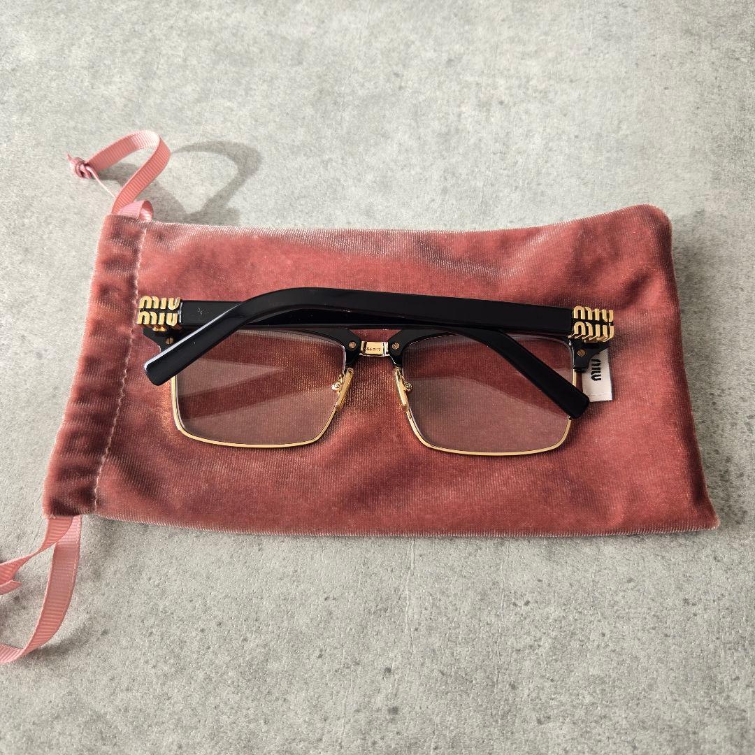 miu miu 24SS AWサングラス ランウェイ メガネ