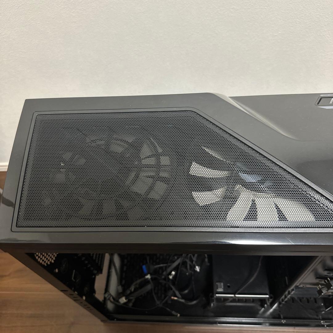 NZXT PHANTOMフルタワーブラック クリアサイドパネル 純正パネル付き