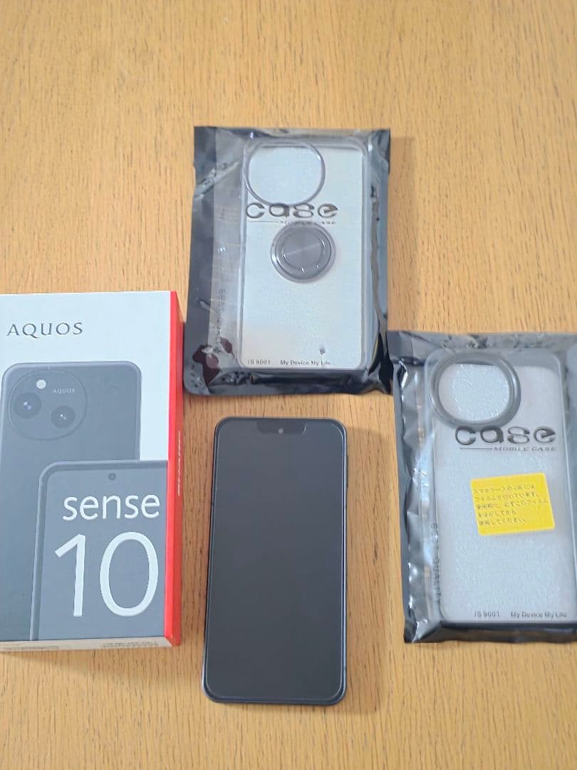 AQUOS sense 10 本体とケース2個付き