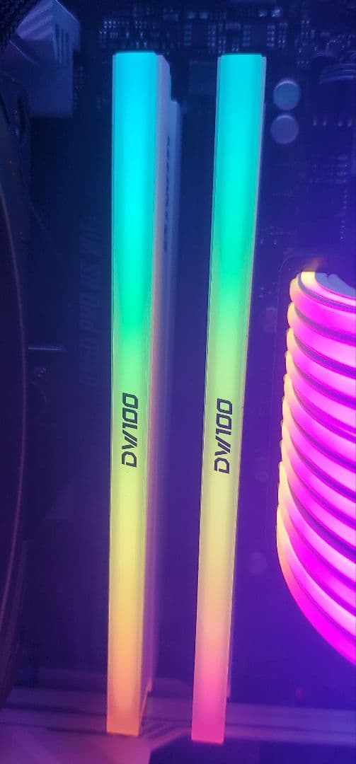 メモリー Biwin DW100 DDR5 6400MT/s 64GB (White)