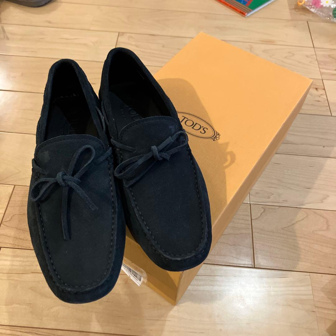 TOD'S ネイビー スエード モカシン