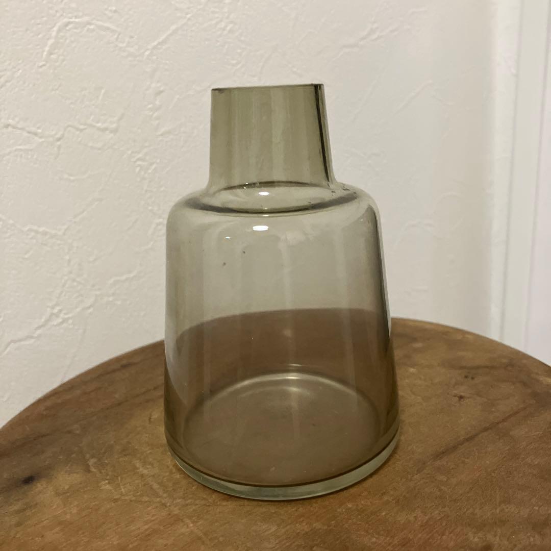 フローラベース　scope スモークグレー ガラス花瓶 約15cm