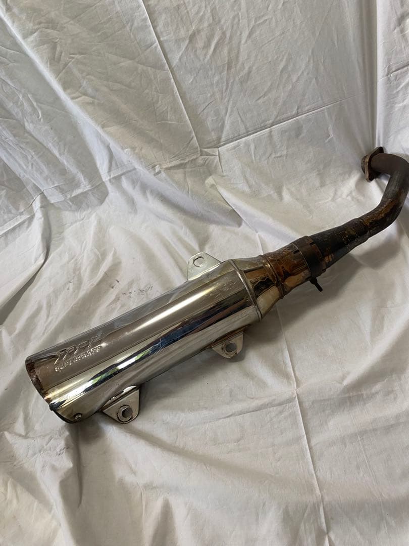 マジェスティースーパートラップマフラー　中古品　送料込み